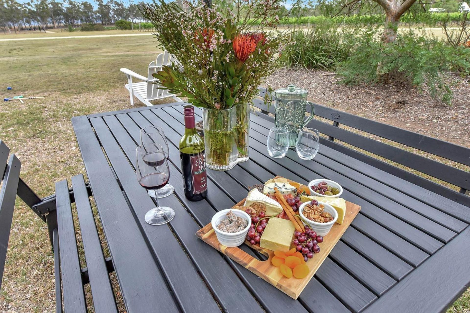 Bracken Ridge Vineyard The Entire Estate Villa Rothbury Екстериор снимка